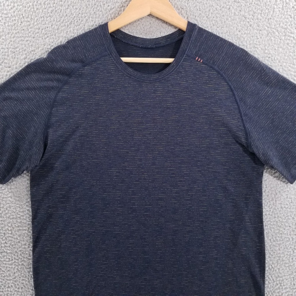 Lululemon Shirt Mens Large Blue Metal Vent Tech Performance Training Gym Raglan